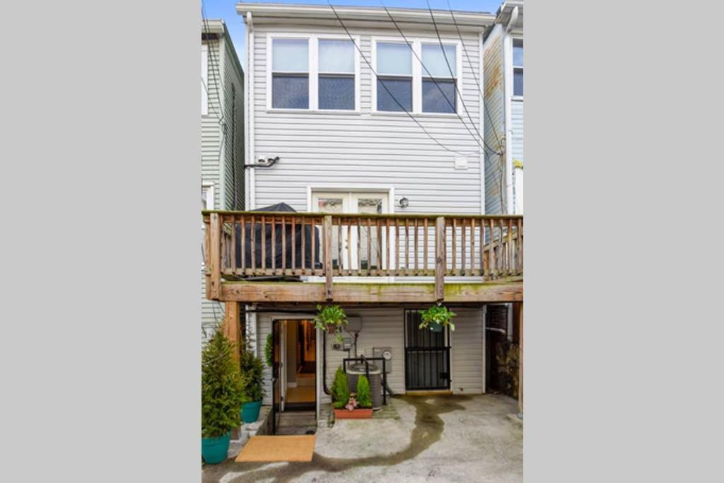 Edgewood Guesthouse Apartment Unit Washington Eksteriør billede